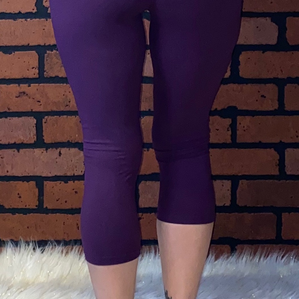 Capris - Picture 4 of 4